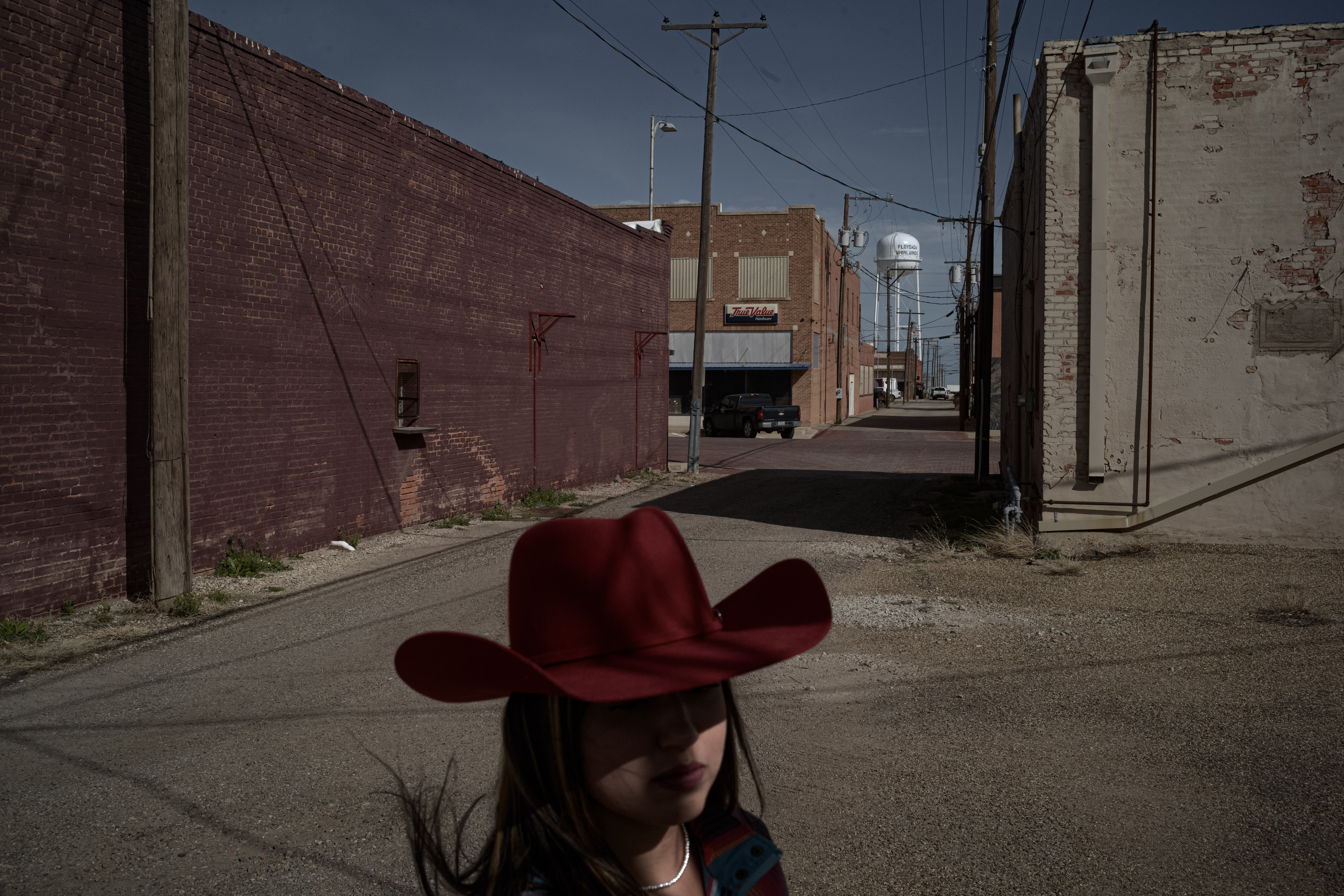 Cover Image for Yuleida: The Journey of a Mexican Migrant Queen in Texas